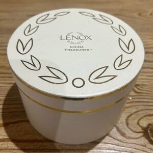 Vintage Lenox porcelain ladybug, trinket box